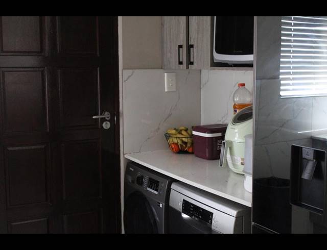 3 BEDROOM TOWNHOUSE FOR SALE IN NOORDWYK